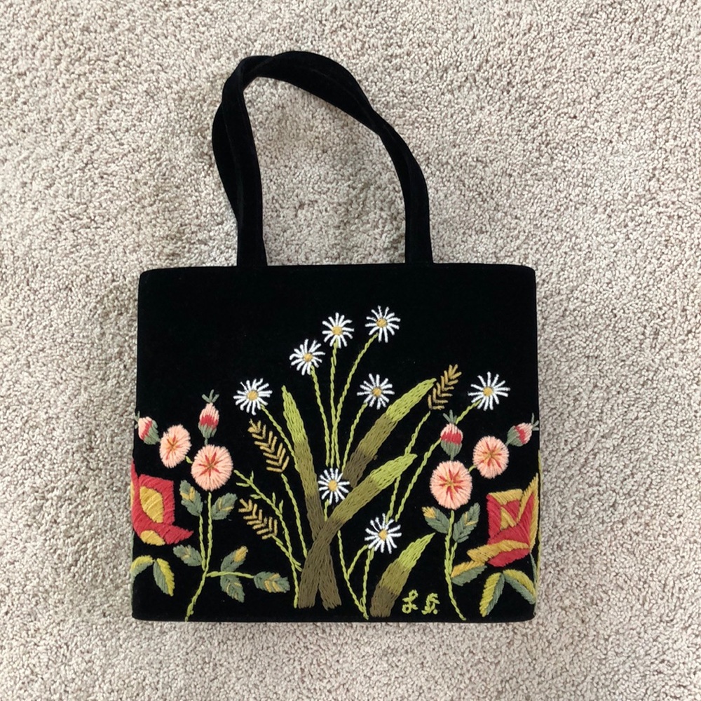 Lulu Guinness London, velvet and embroidered bag